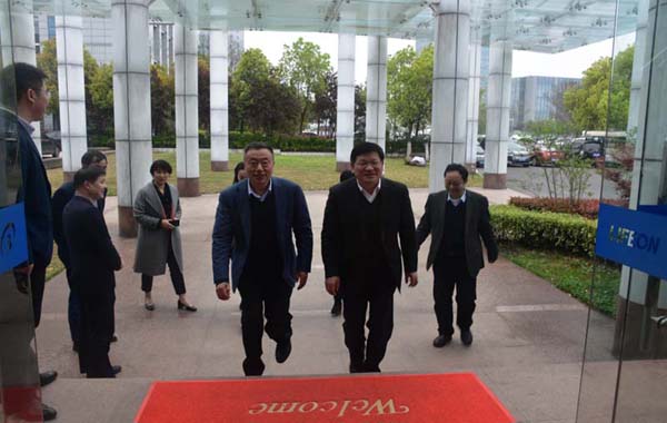 良性互动谈合作，，，，，互利共赢求发展——安徽医科大学党委书记顾家山...